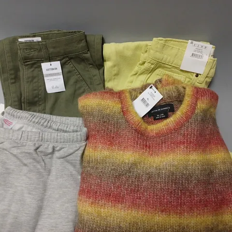 APPROXIMATELY 15 ASSORTED COTTON ON CLOTHING ITEMS TO INCLUDE CARTER WIDE LEG PANT IN BOTTLE GREEN SIZE 32EU, VINTAGE KNIT JUMPER IN RED OMBRE STRIPE SIZE XL, LOOSE STRAIGHT JEAN SIZE 34EU