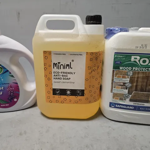 APPROXIMATELY 3 ASSORTED LIQUIDS TO INCLUDE :  MINIML ECO FRIENDLY ANTI BAC HAND SOAP , ROXIL WOOD PROTECTION LIQUID , YASS CLEAN DUVET DAY