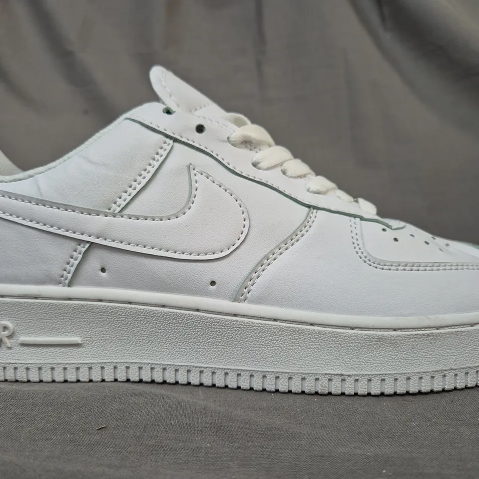 PAIR OF NIKE AIR FORCE 1 SHOES IN WHITE UK SIZE 9