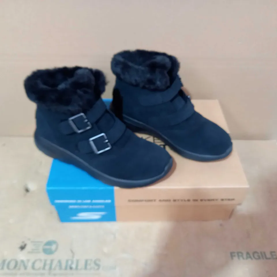 BOXED PAIR OF SKECHERS - SIZE 5