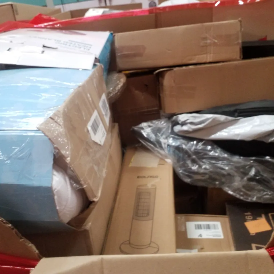 PALLET CONTAINING ASSORTED PRODUCTS INCLUDING MULTIFUNCTIONAL FOLDABLE TOILET, ELECTRIC FAN HEATER, PUZZLE BOARD, CLOTHES AIRER & PET HAIR DRYER BOX