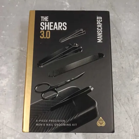 SEALED MANSCAPED THE SHEARS 3.0 5PCE NAIL GROOMING KIT