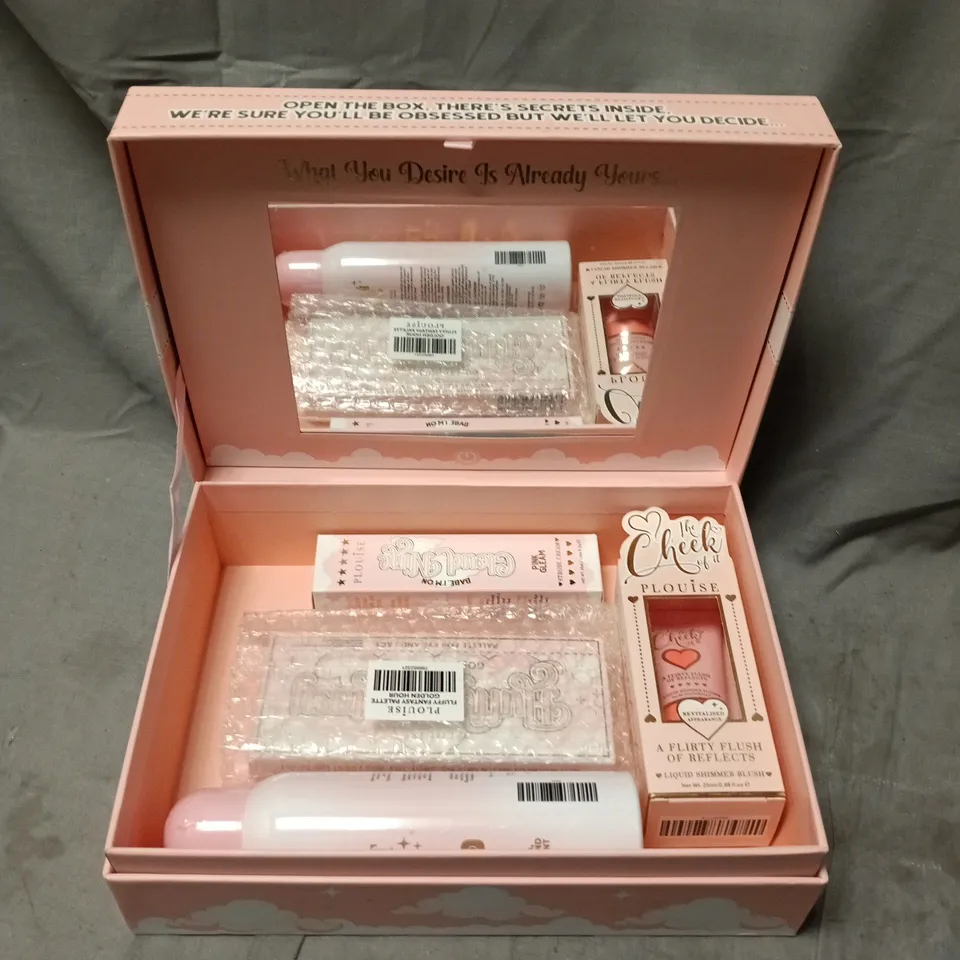 BOXED PLOUISE FULFILLING DREAMS BOXSET WITH MIRROR