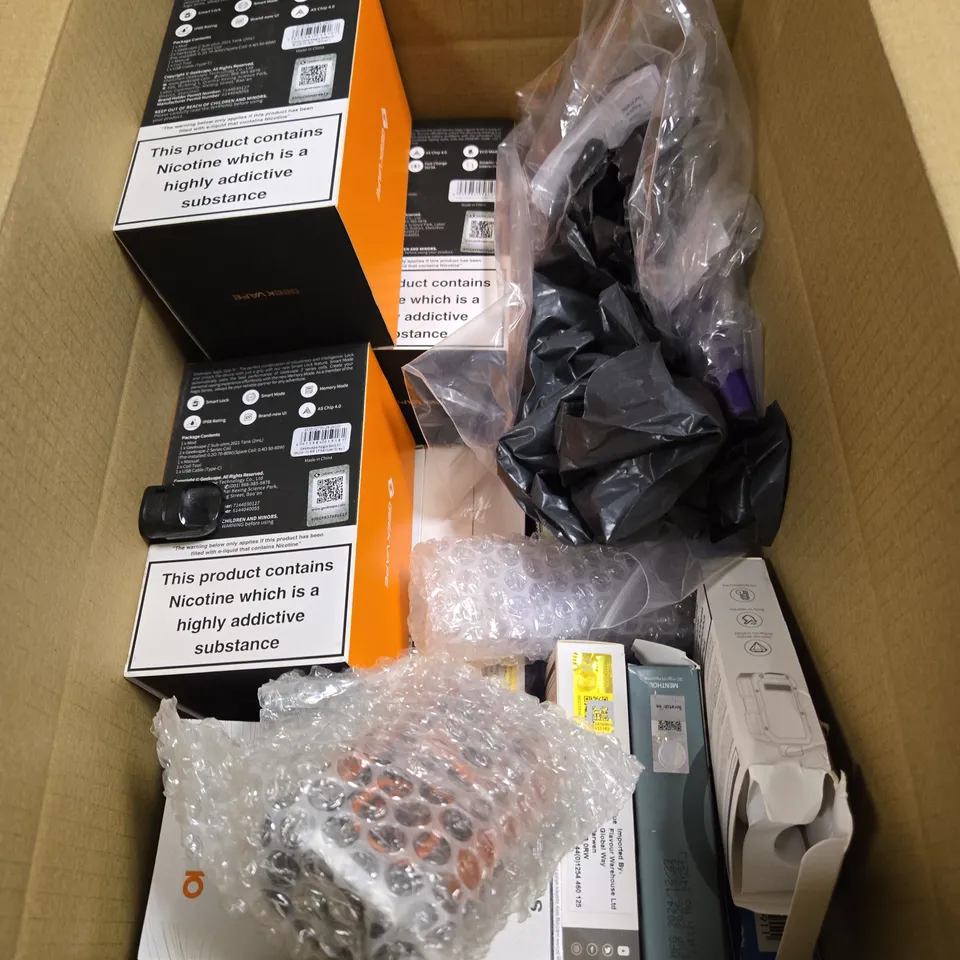 APPROXIMATELY 20 VAPES & E-CIGARETTES TO INCLUDE VAPORESSO, LOST MARY, ASPIRE ETC 
