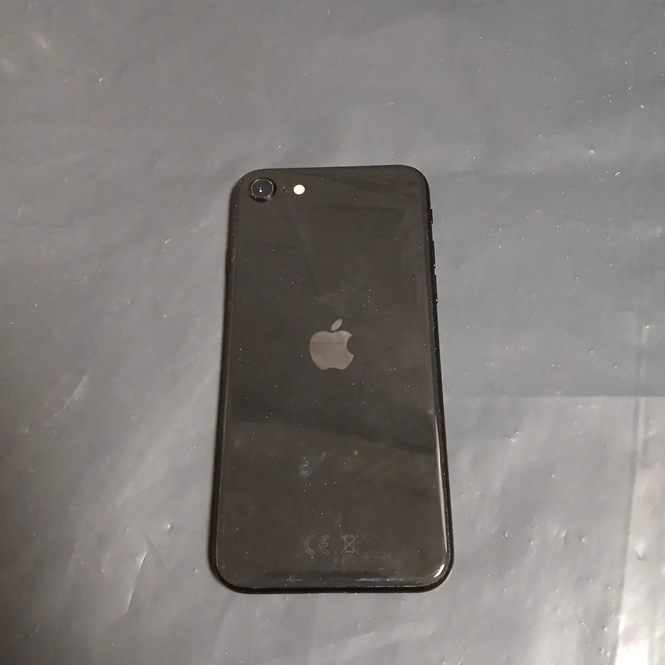 IPHONE SE BLACK  – BOXED