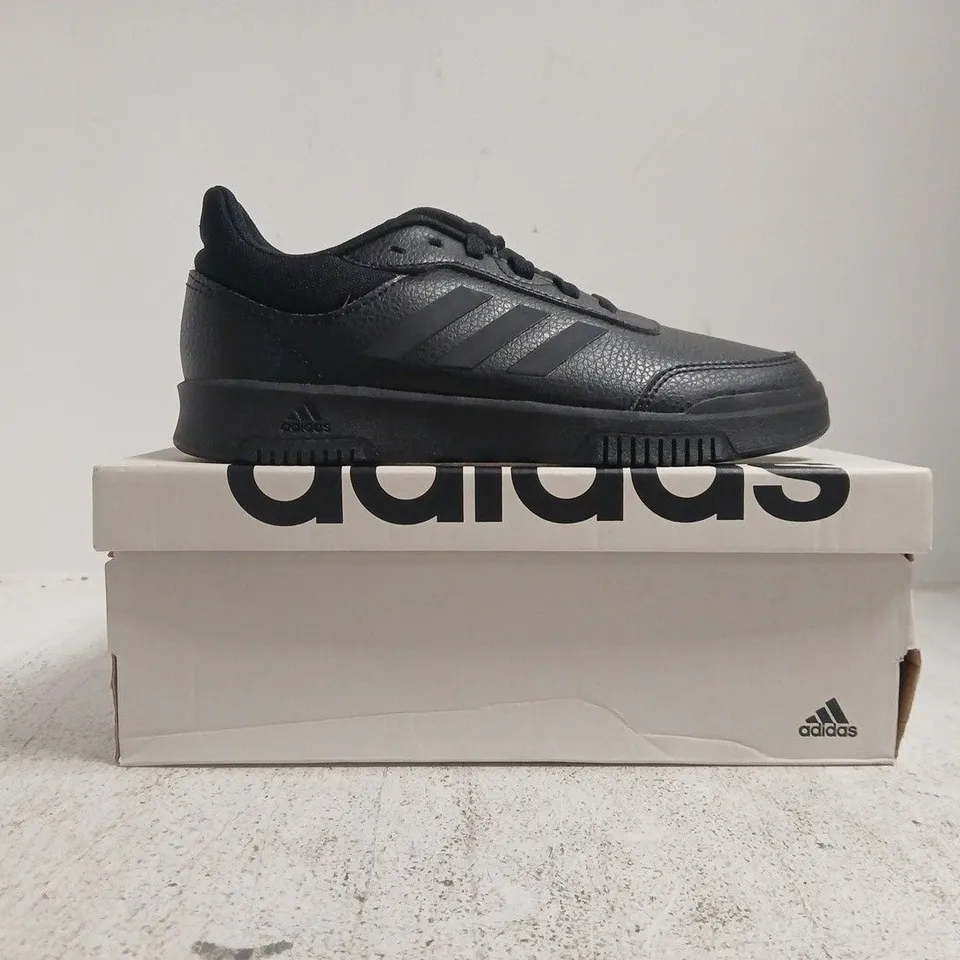 BOXED PAIR OF ADIDAS TENSAUR SPORT 2.0 TRAINERS IN BLACK SIZE UK 4