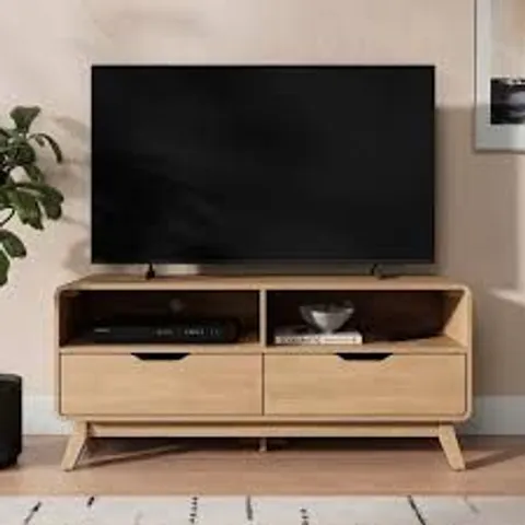 BOXED EDDA STANDARD TV UNIT FOR TVS UP TO 55", OAK EFFECT (1 BOX)