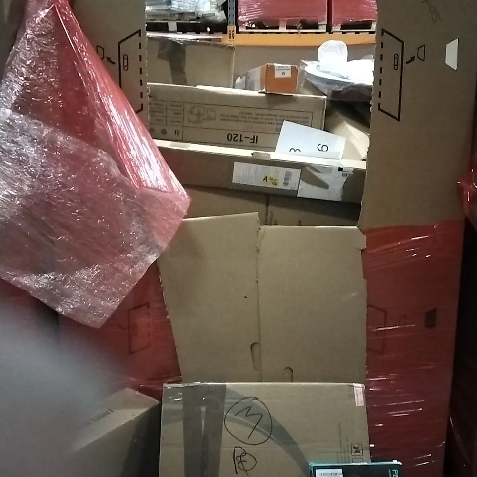 PALLET OF HOUSEHOLD ITEMS TO INCLUDE CAT CLIMBING TREE, CEILING FAN WITH LIGHT, COOKER HOOD, KEYBOARD AND OTHER ASSORTED ITEMS...