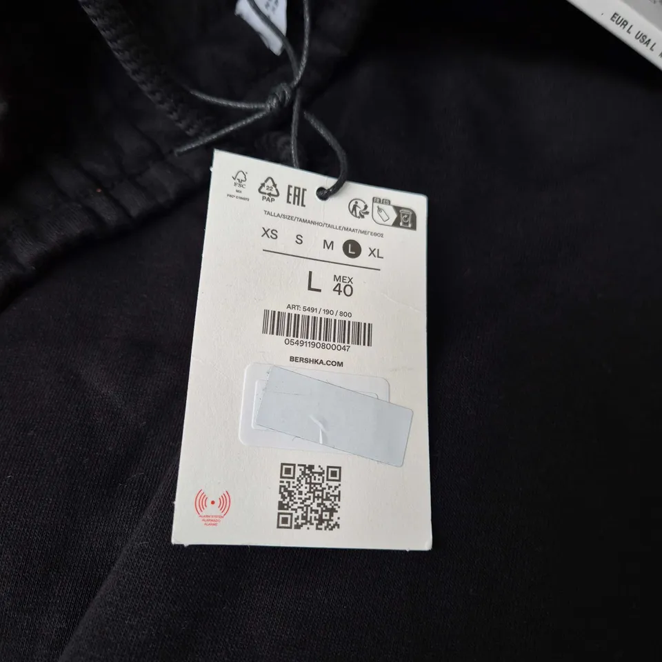 BERSHKA BLACK JGGERS – SIZE L