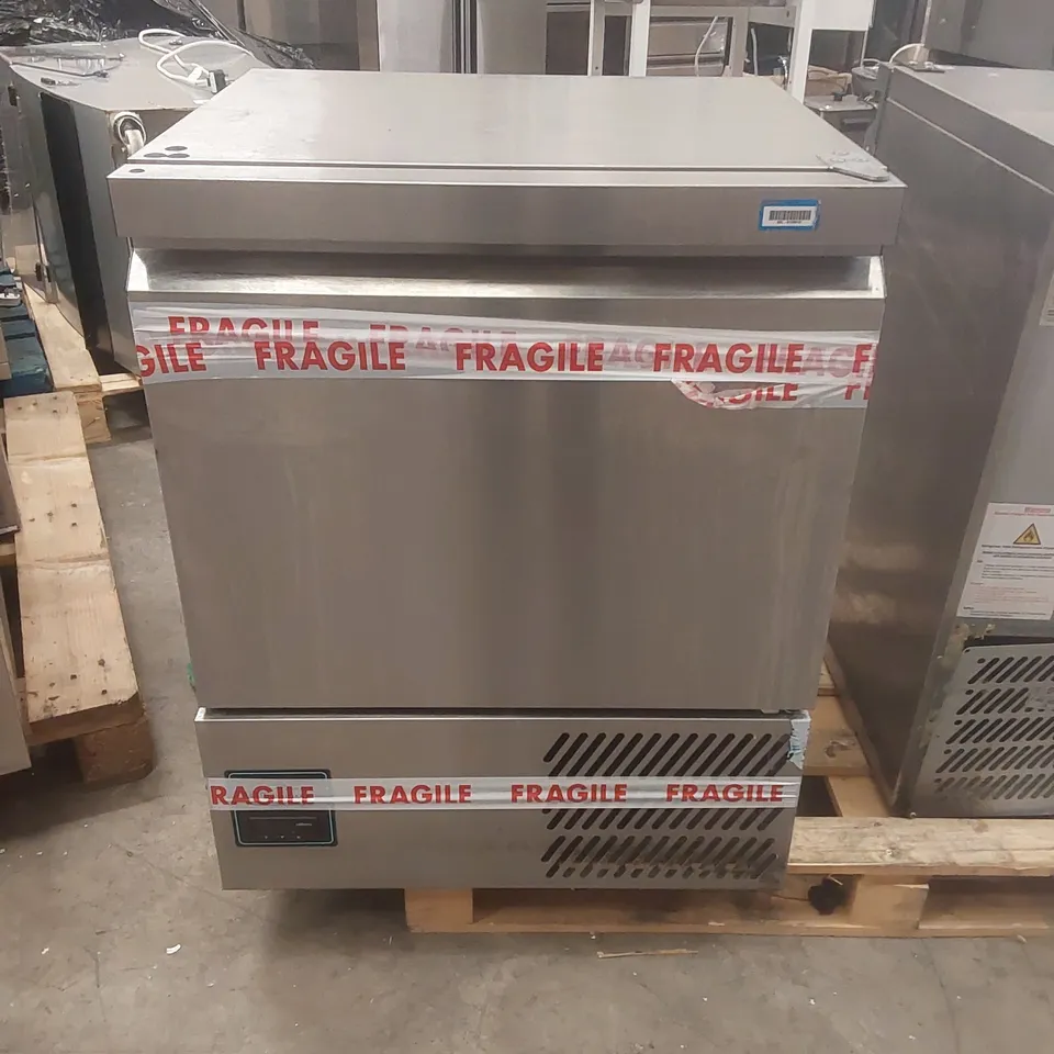 WILLIAMS HAZ5UCSA HC R3 COMMERCIAL UNDERCOUNTER REFRIGERATOR
