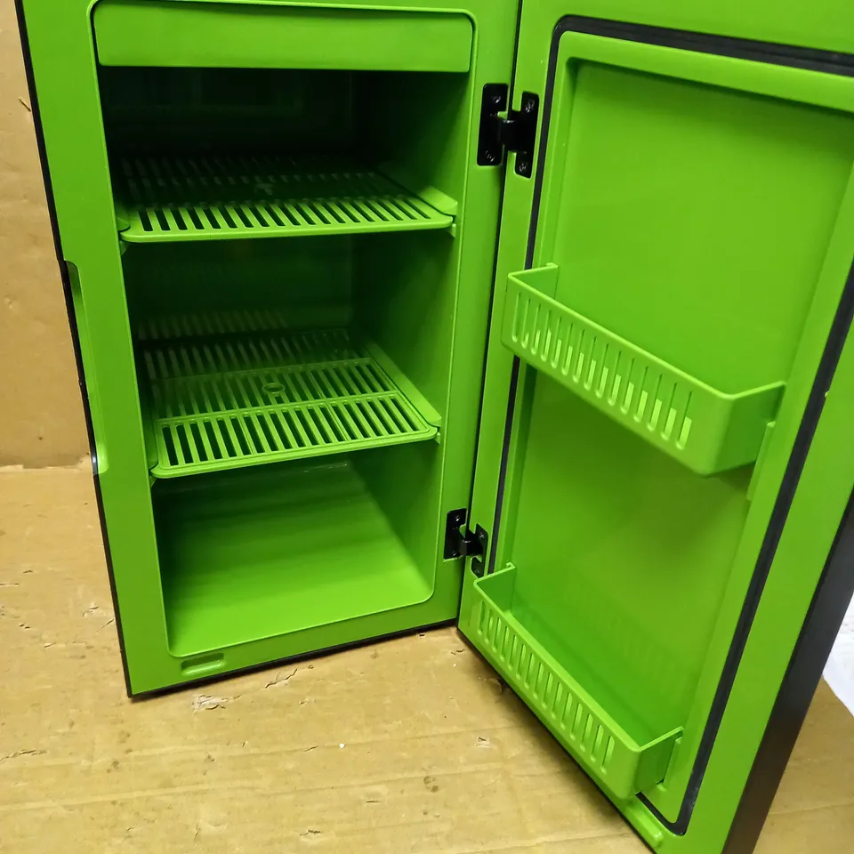 XBOX SERIES X REPLICA MINI FRIDGE THERMOELECTRIC COOLER 1.5:1