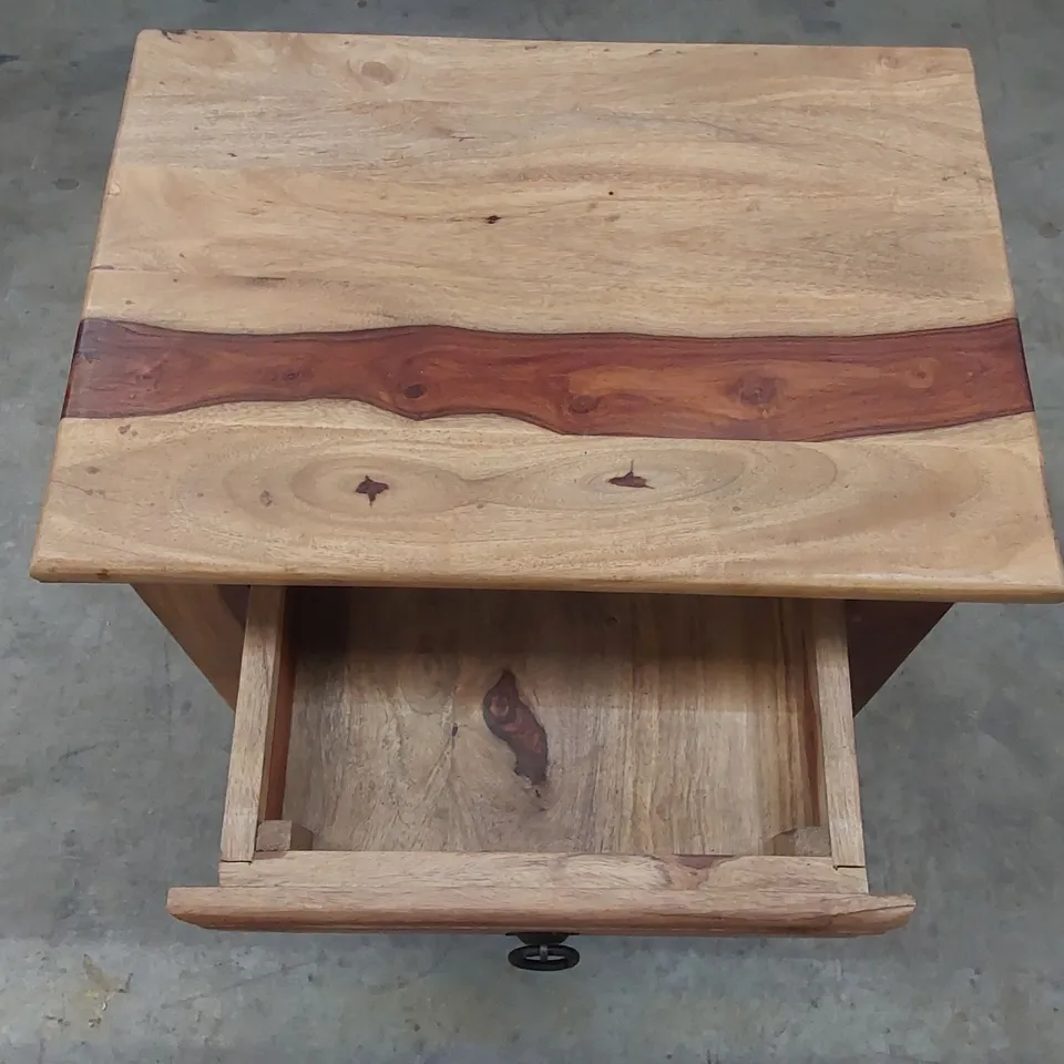 DESIGNER WOODEN 1 DRAWER, 1 DOOR BEDSIDE TABLE