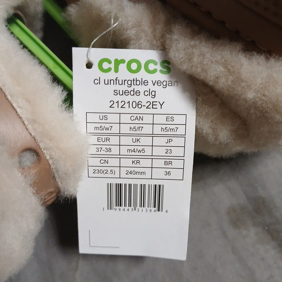 Crocs Kids' Vegan Suede Clog with Faux Shearling Lining – Brown UK 4–5 