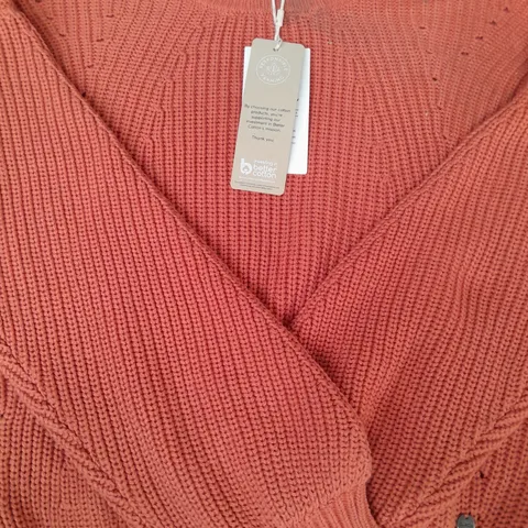 GARCIA LONG SLEEVE KNIT TOP IN APRICOT BRANDY SIZE SMALL