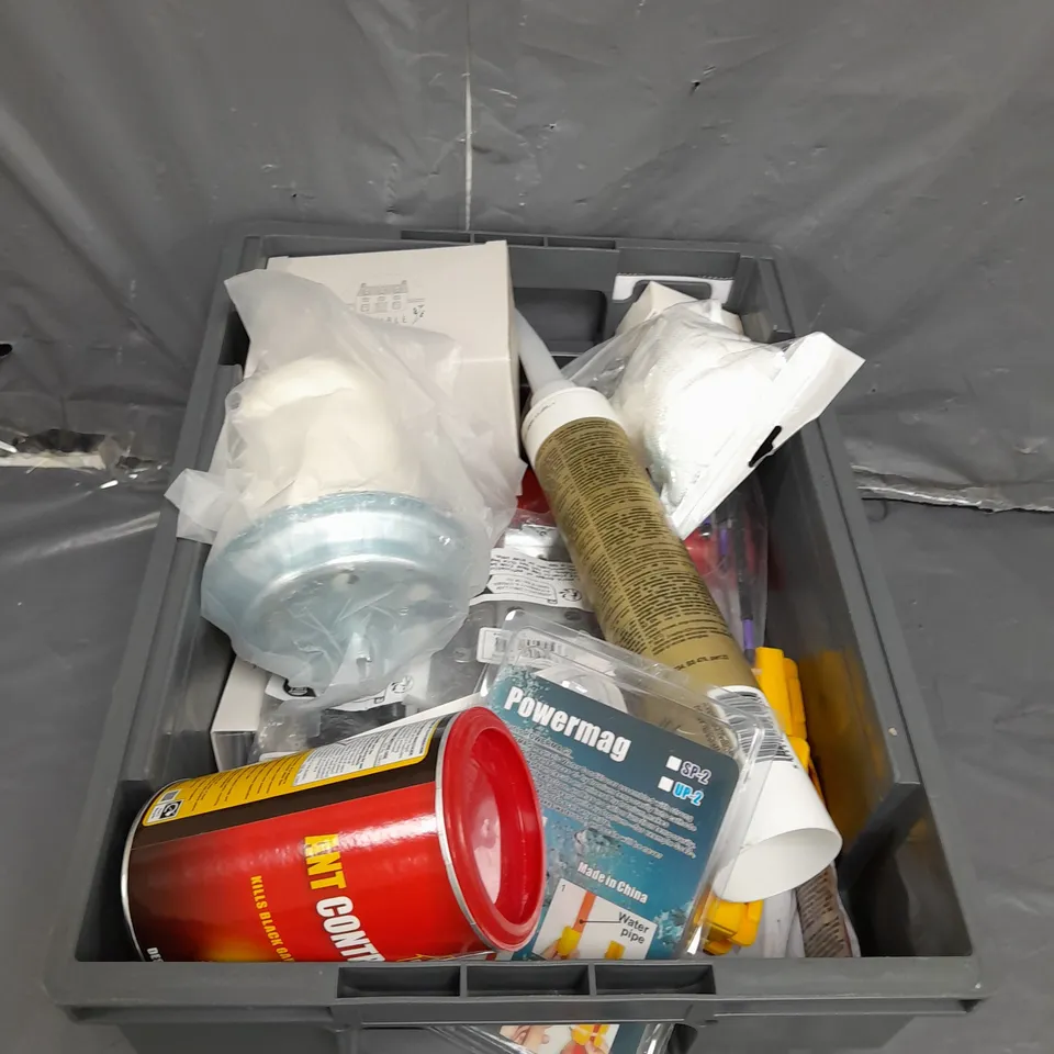 LOT CONTAINING VARIOUS HOUSEHOLD ITEMS TO INCLUDE; SEALANT , MUGS , ANT CONTROL , ETC 
