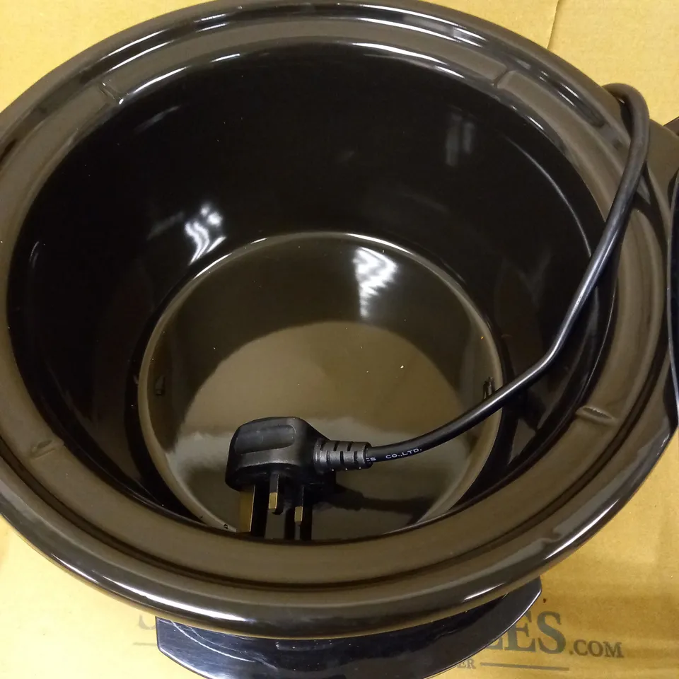 CROCK POT SLOW COOKER 