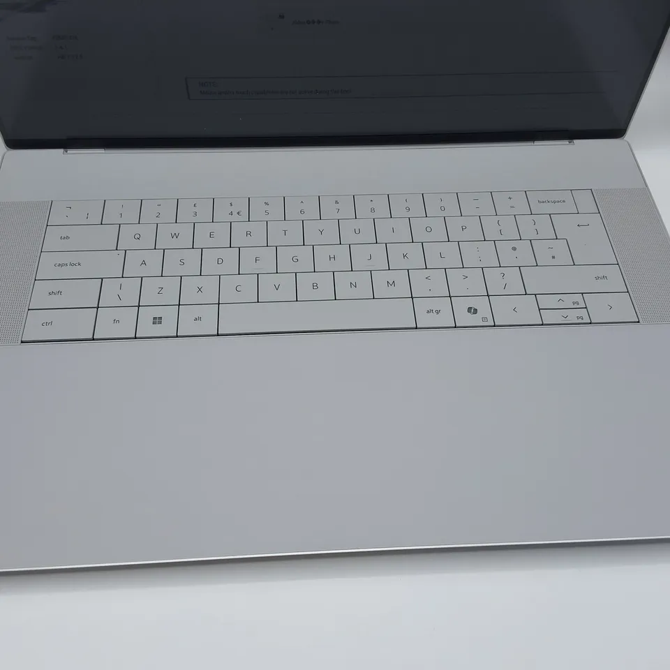 UNBOXED DELL 16 PREMIUM DA16250 INTEL CORE ULTRA 9 VPRO LAPTOP IN SILVER 
