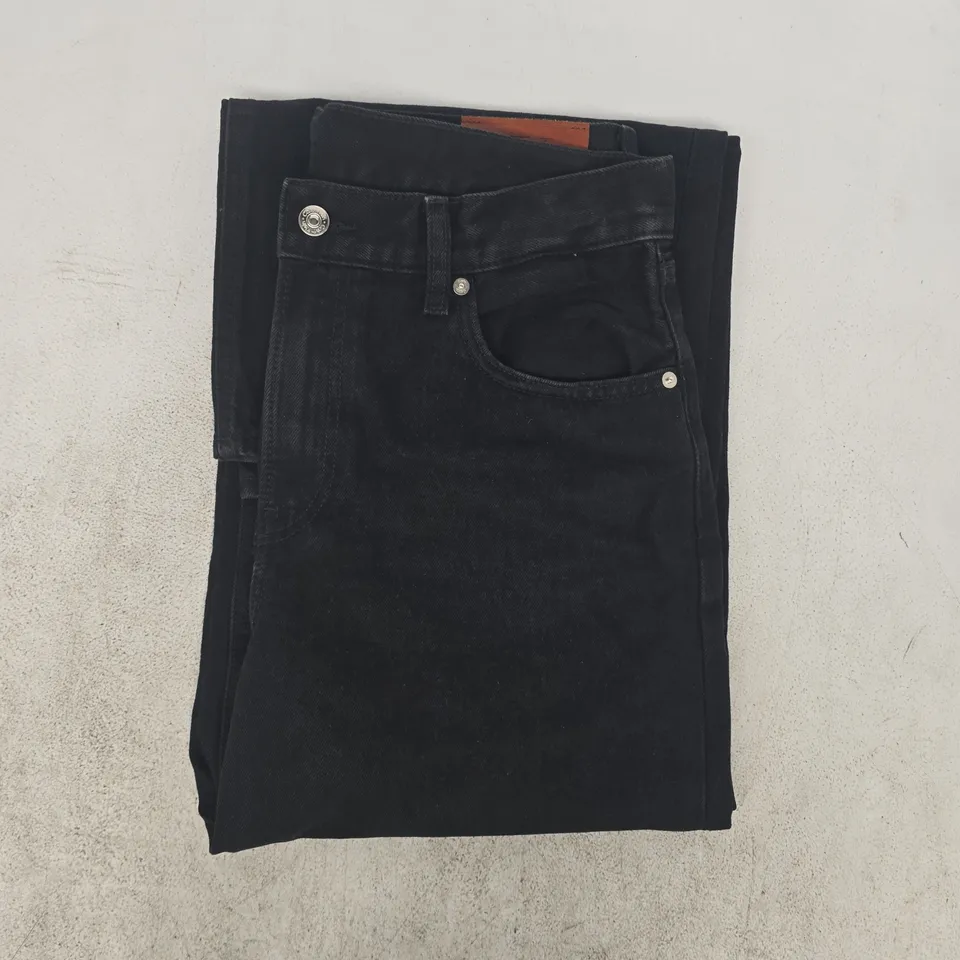 CALVIN KLEIN JEANS IN BLACK SIZE 29/31