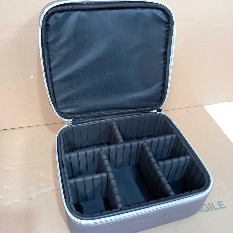 METALLIC MAKE-UP ORGANISER TWO TIER VANITY CASE