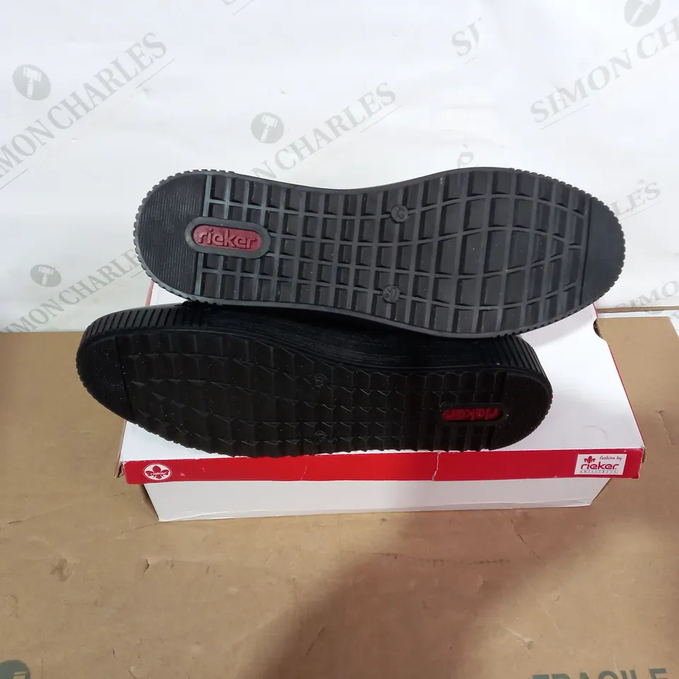 BOXED PAIR OF RIEKER HIGHTOPS - SIZE 42