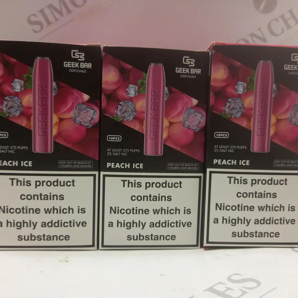 BOX OF APPROX 30 ASSORTED GEEKBAR PEACH ICE DISPOSABLE VAPES