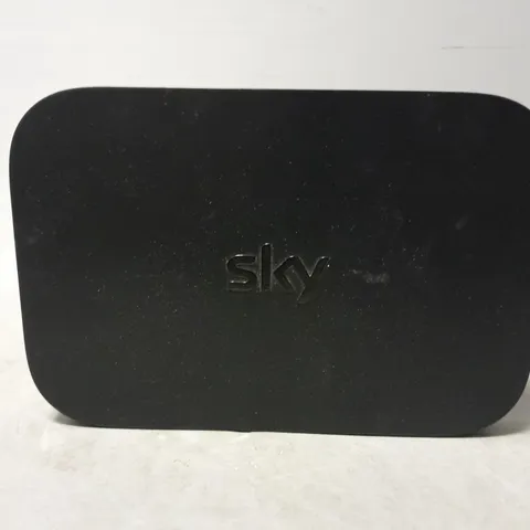 SKY EM150 Q MINI BOX