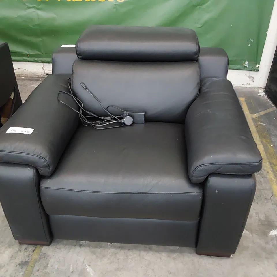 QUALITY ITALIAN DESIGNER MAESTRALE POWER RECLINING EASY CHAIR WITH ADJUSTABLE HEADREST BLACK LEATHER 