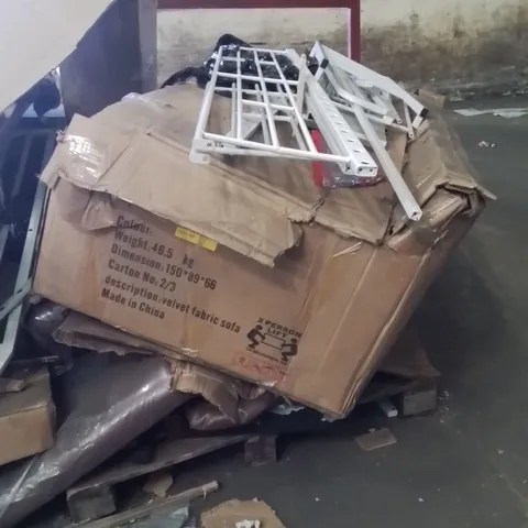 PALLET OF INCOMPLETE DESIGNER FURNITURE PARTS AND PEICES