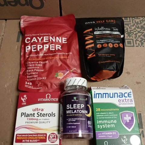 APPROXIAMTELY 10 ASSORTED HEALTH PRODUCTS TO INCLUDE CAYENNE PEPPER, IMMUNACE, PLANT STEROLS ETC 