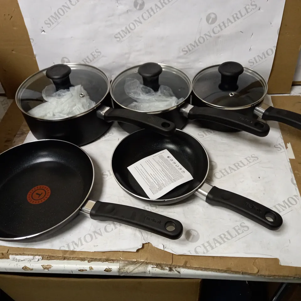 TEFAL ESSENTIAL COOKWARE SET
