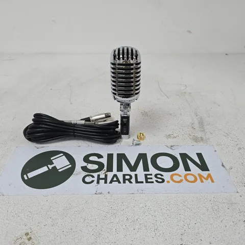 PYLE PDMICR42 CLASSIC RETRO DYNAMIC VOCAL MICROPHONE WITH 15FT XLR TO 1/4" CABLE (BOXED)