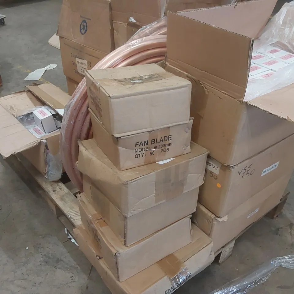 PALLET CONTAINING A LARGE QUANTITY OF ASSORTED CATERING EQUIPMENT SPARES INCLUDING: COPPER PIPE, REPLACEMENT THERMOSTATS FOR FRIDGES AND FREEZERS, CHARGING HOSES ECT