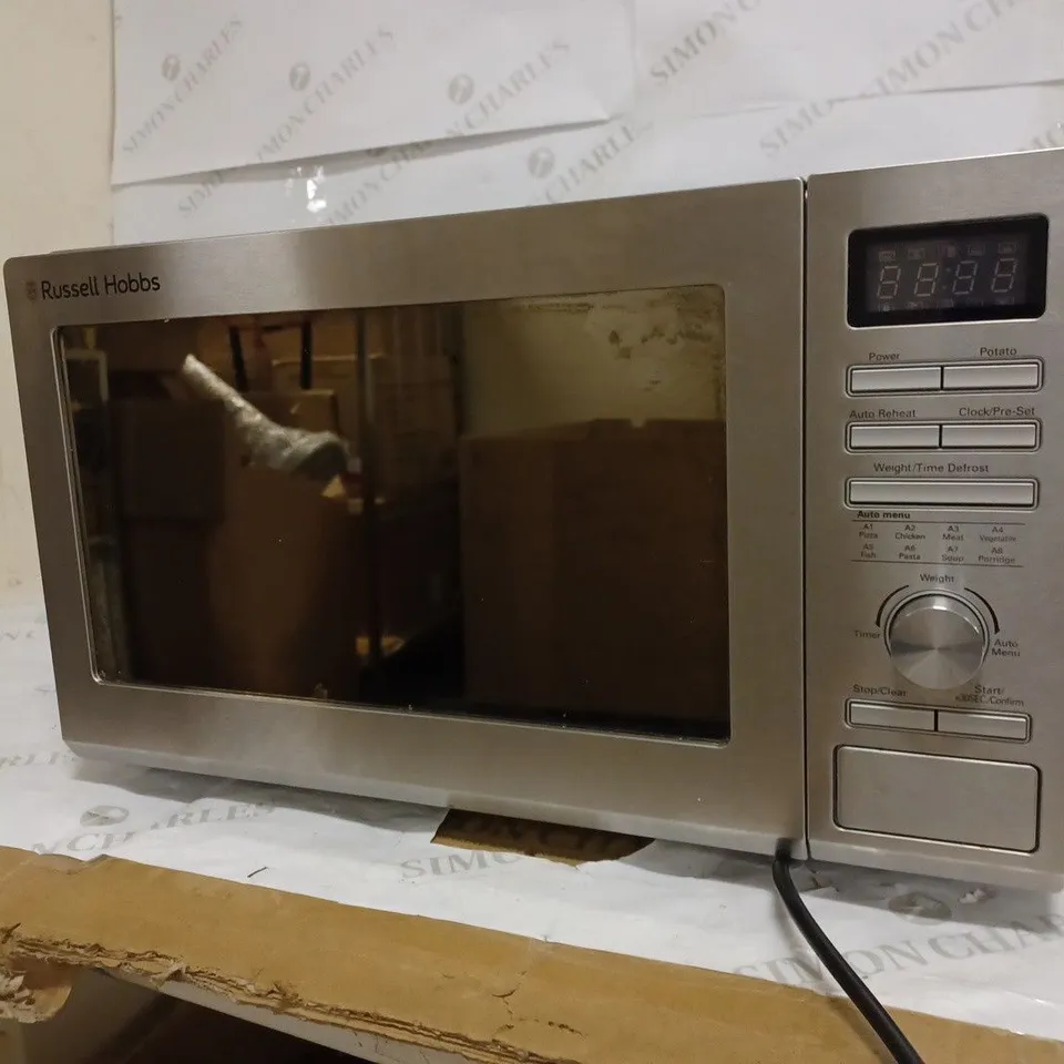 RUSSELL HOBBS FAMILY SIZE SILVER MICROWAVE 