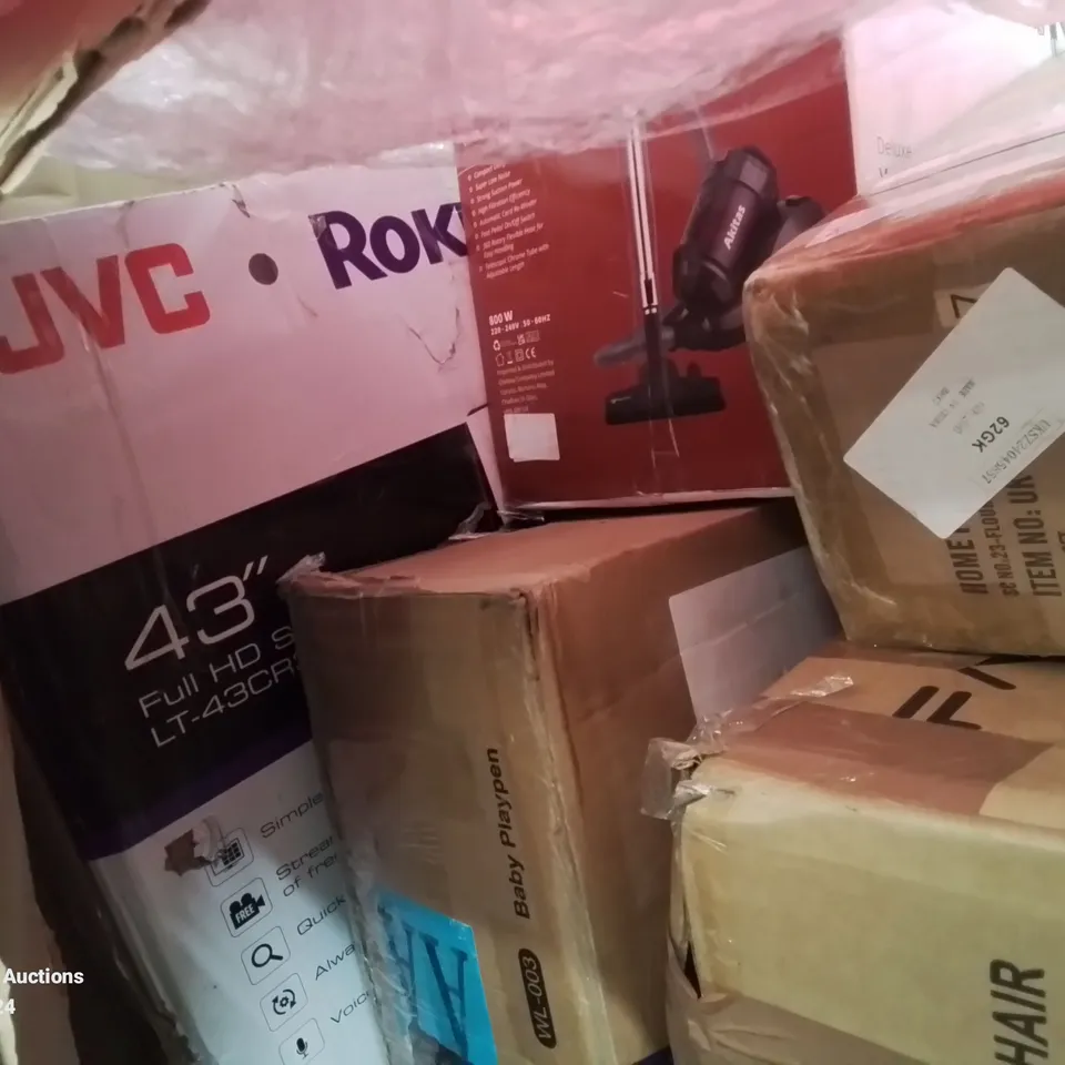 MIXED PALLET CONTAINING VARIOUS BOXED HOUSEHOLD ITEMS TO INCLUDE,OFFICE CHAIR, BABY PLAYPEN, 43" TELEVISION ETC.