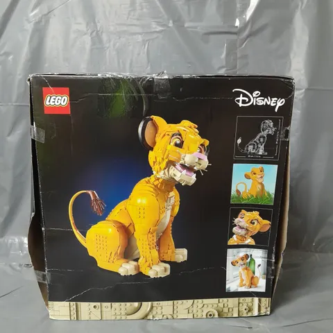 DISNEY YOUNG SIMBA THE LION KING SET 43247