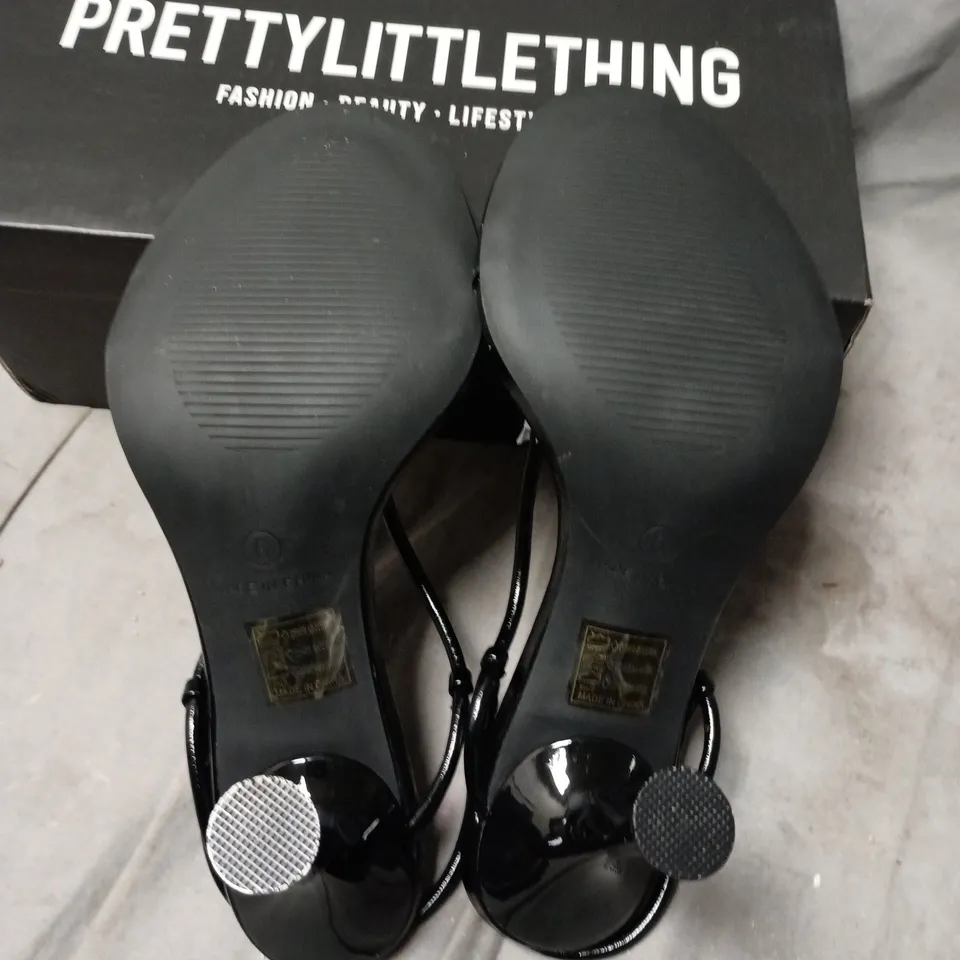 BOXED PRETTYLITTLETHING BLACK STRAPPY SANDALS WOMEN'S SHOES - UK 6