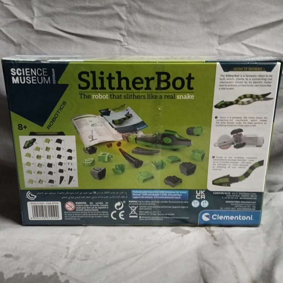 SLITHERBOT – THE ROBOT THAT SLITHERS LIKE A REAL SNAKE (SCIENCE MUSEUM / CLEMENTONI)