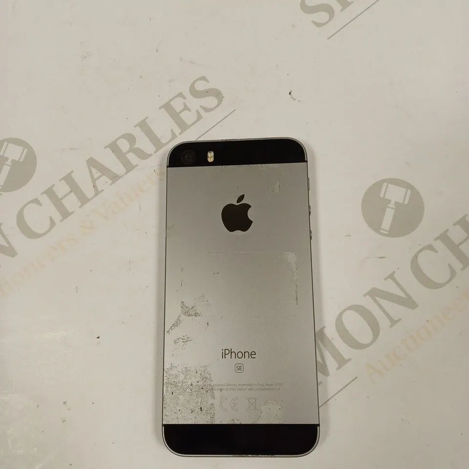 APPLE IPHONE SE SMARTPHONE 