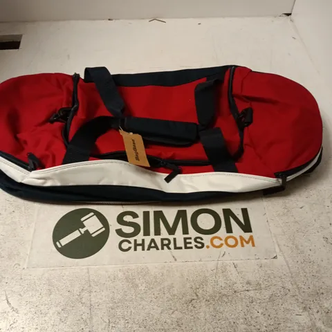 BAGBASE DUFFEL BAG – RED WITH NAVY TRIM, SPORTS/GYM STYLE