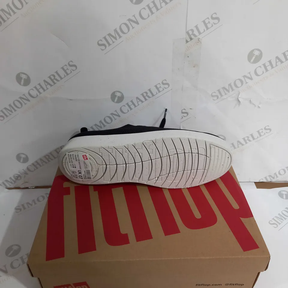 BOXED PAIR OF FITFLOP RALLY E01 MULTI-KNIT TRAINERS BLACK SIZE 7 