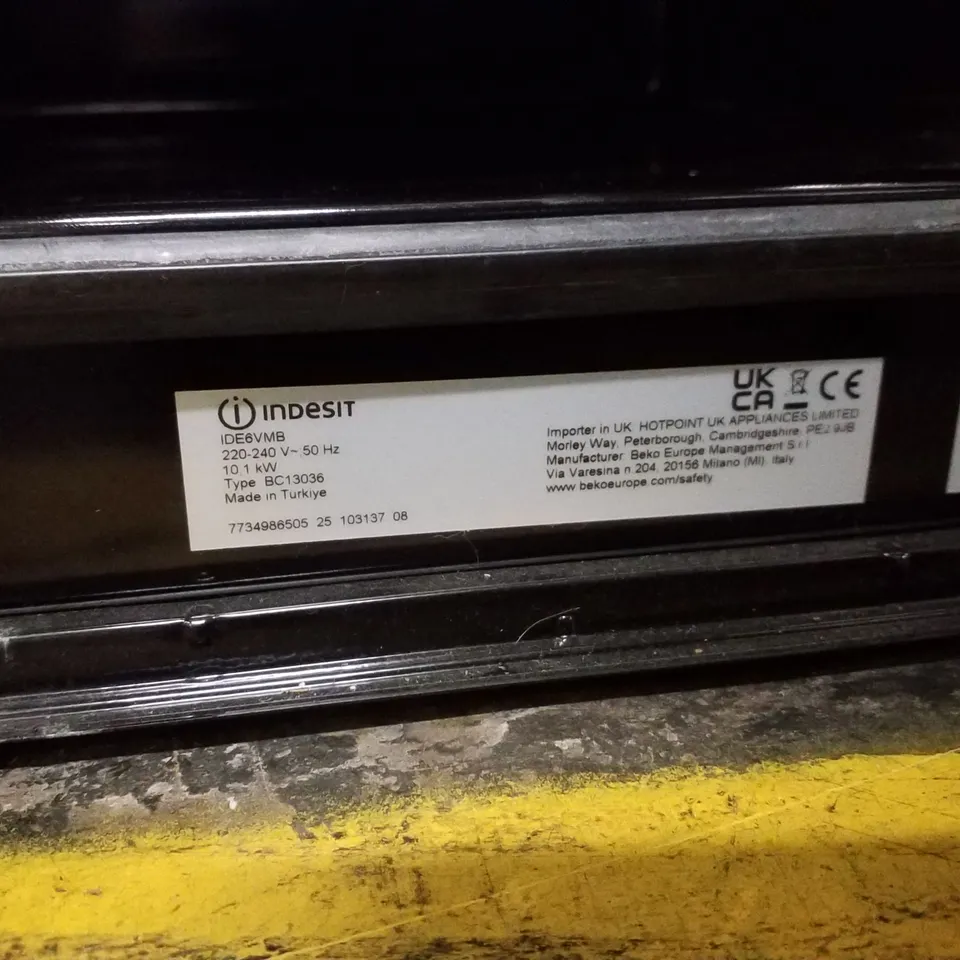 INDESIT - IDE6VMB - ELECTRIC DOUBLE COOK		 