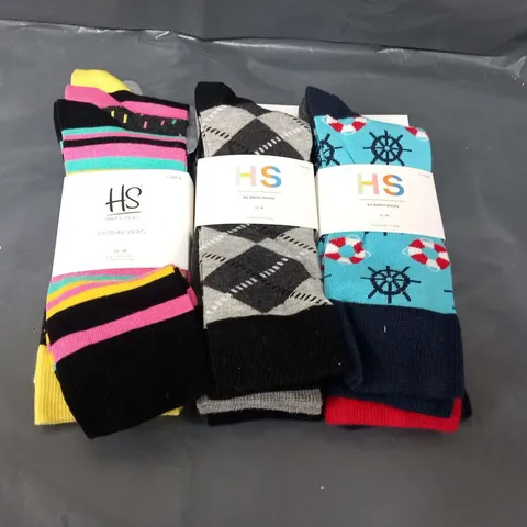 APPROXIMATELY 95 PACKS OF THREE PAIRS OF HS HAPPY SOCKS