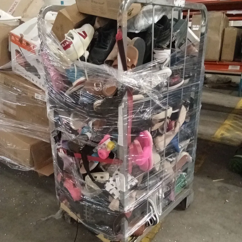 CAGE TO CONTAIN A LARGE ASSORTMENT OF DESIGNER SHOES. BRAND, SIZES AND CONDITIONS VARY