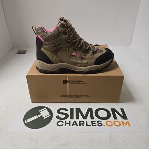 BOXED PAIR OF MOUNTAIN WAREHOUSE ADVENTURER WOMENS WATERPROOF WALKING BOOTS IN BEIGE/PINK - UK 6
