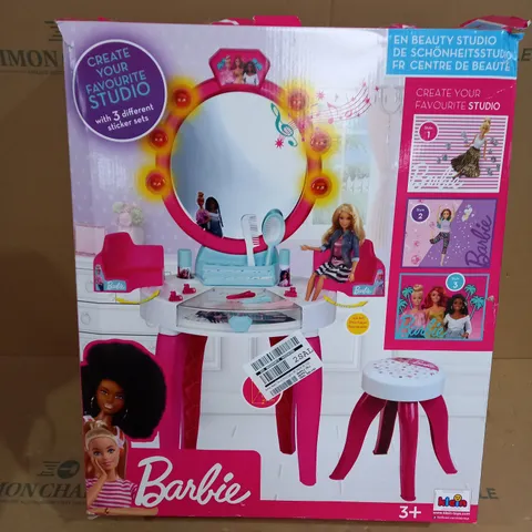 BARBIE BEAUTY STUDIO SET
