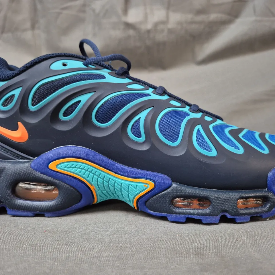 PAIR OF NIKE TN AIR SHOES IN NAVY/BLUE/CYAN/ORANGE UK SIZE 10