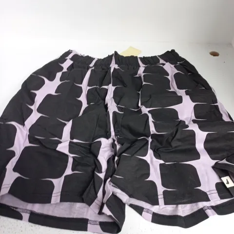 TURTLEDOVE LONDON AUDREY SHORTS - LILAC (UK SIZE 3)