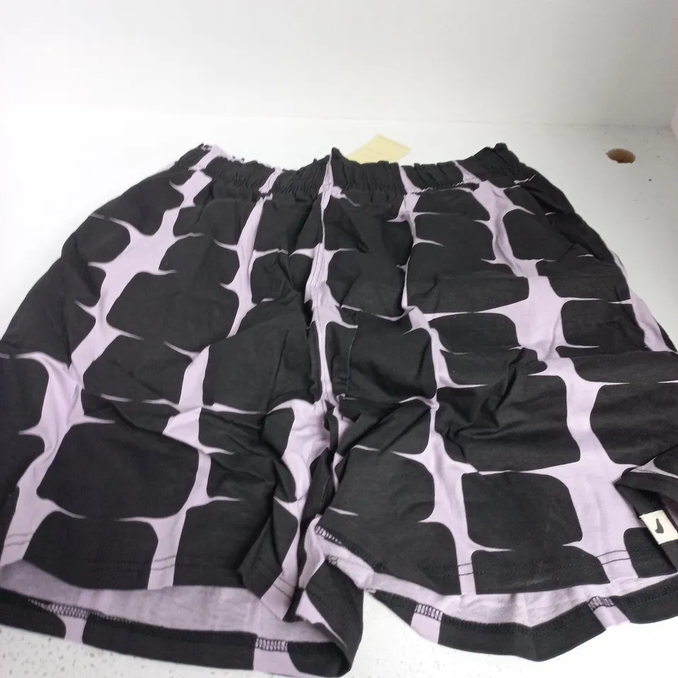 TURTLEDOVE LONDON AUDREY SHORTS - LILAC (UK SIZE 3)