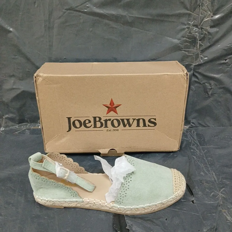 BOXED PAIR OF JOE BROWNS SAGE BEACH SANDAL UK 7