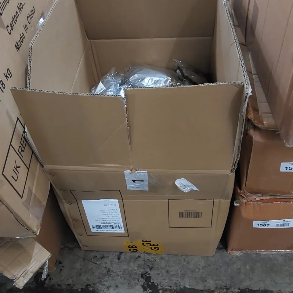 BOX TO CONTAIN A LARGE QUANTITY OF HYPERSUN CAR SUN SHADES FOR BABY 51 X 31cm